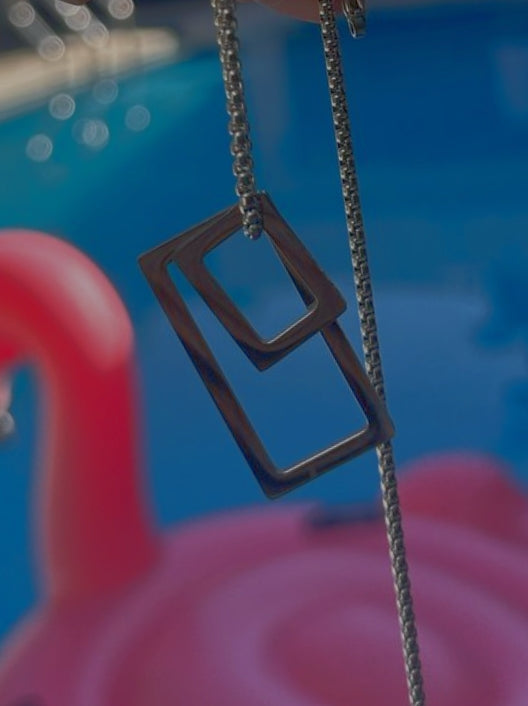Dije cuadrado y rectangulo en cadena veneciana