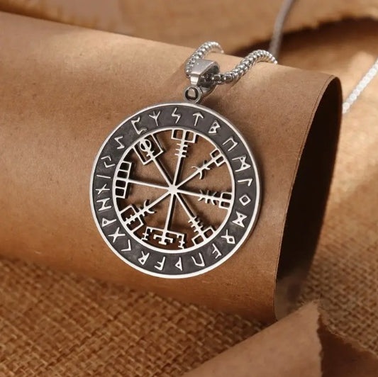 Runas Nordicas en dije circular large box chain