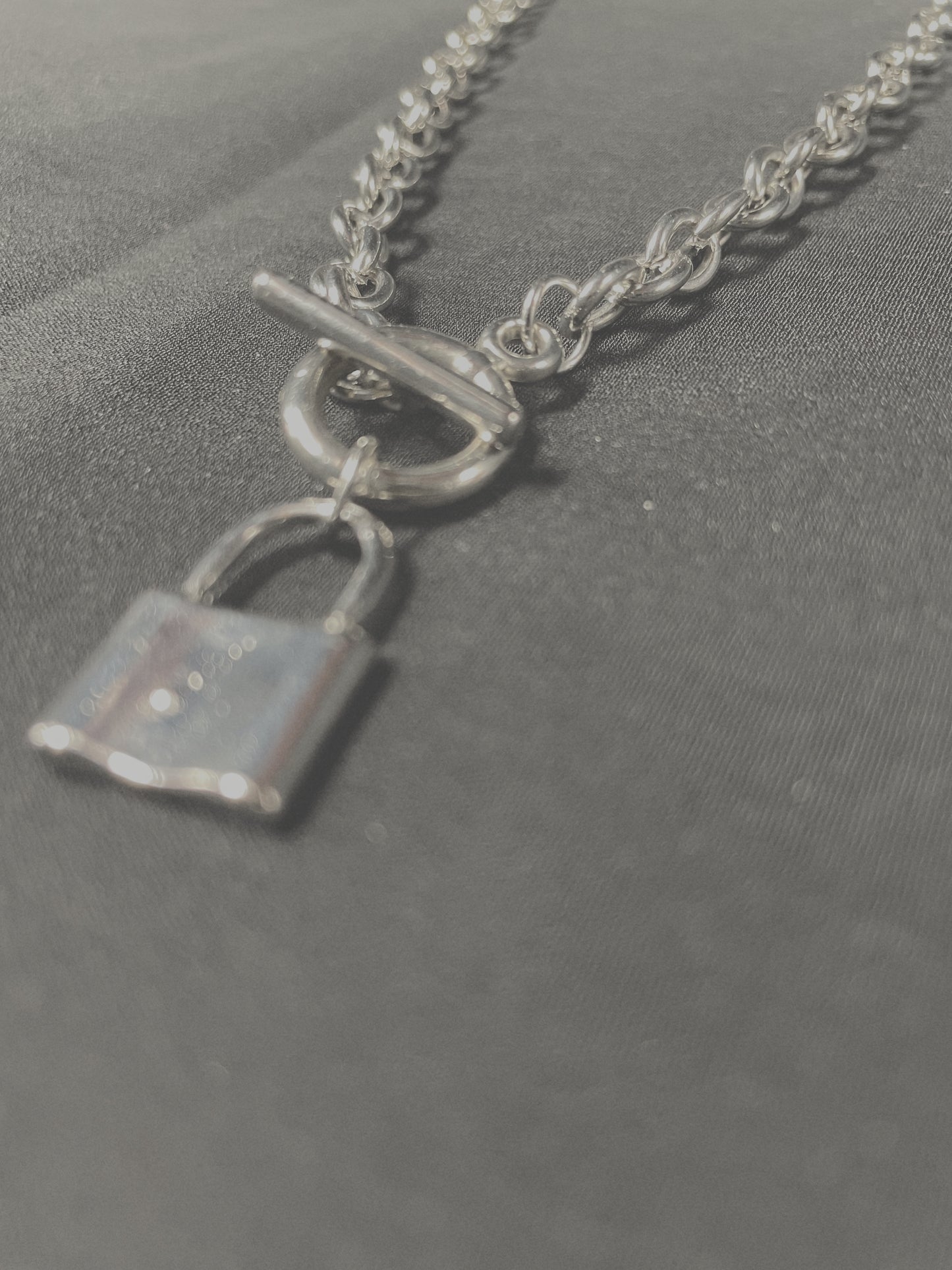 Cadena con Diseño de Candado 🔒