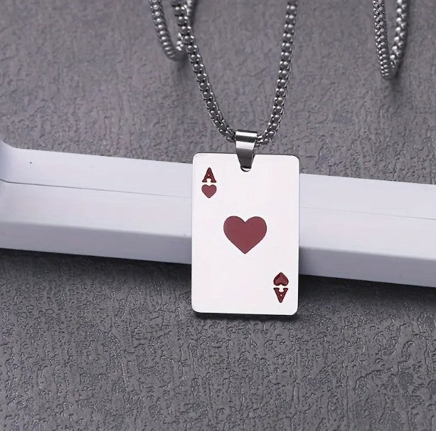 2 collares de carta roja x 1 collar de carta negra